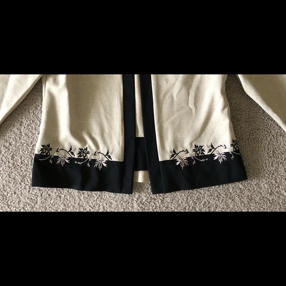 Karl’s Korner Blazer & Top Sz L 🌸Embroidered - Picture 6 of 13